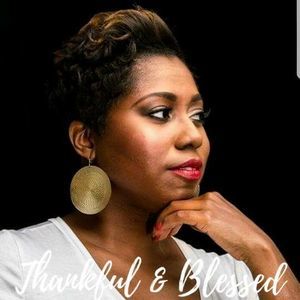 Meet your Posher, Kiana